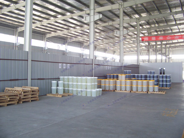 諾大的（de）生產車間